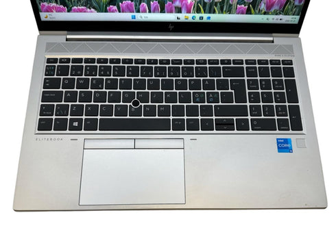 HP EliteBook 850 G8 15.6" FHD i5 11th 16GB 256GB Win 11 Pro- 15.6" Full HD IPS-skärm