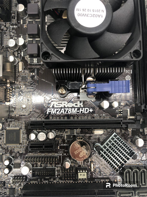Moderkort ASRock FM2A78M-HD+ med Processor AMD A8 7650K och RAM 8gb