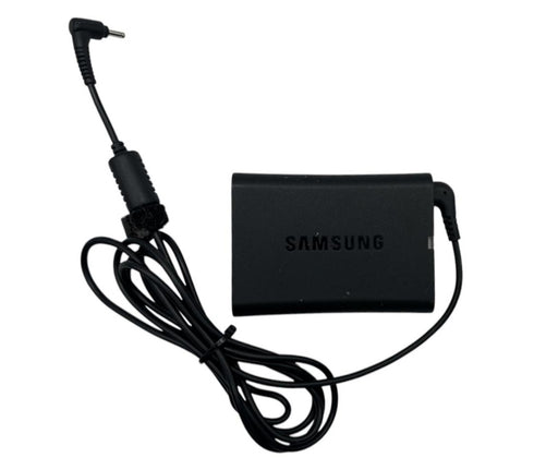 Original Samsung 19V 2.1A Modell PA-1400-24 Laddare (beg