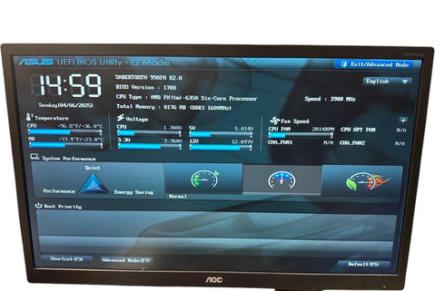 ASUS SABERTOOTH 990FX R2.0 med Processor och RAM minne (beg)