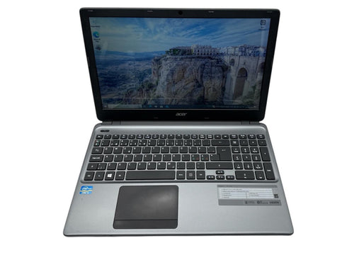 Acer Aspire E1-571 - i3 | 8GB | 128GB SSD Win 10 (beg)