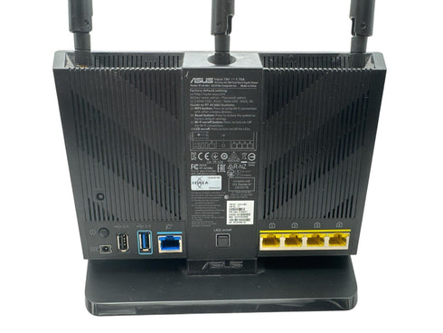 ASUS RT-AC68U – AC1900 Dual-Band Trådlös Router (Begagnad)