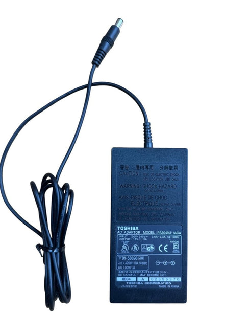 TOSHIBA Original Laddare/AC-adapter MODEL PA3049U - 15V - 3A - (beg)