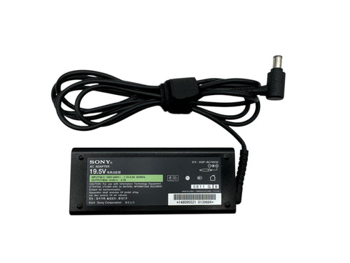 Sony AC/DC Adapter. Model: VGP-AC19V32 (beg)