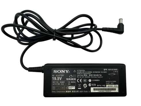 Original Sony Laptop Laddare AC Adapter 19,5V 3,9A med nätsladd modell VGP-AC19V61 (beg)